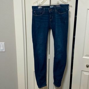 Levi’s Slight Curve Skinny size 4